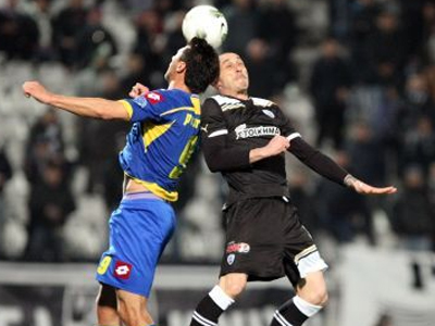 Super League: Στους Περόνε και Αθανασιάδη τα βραβεία